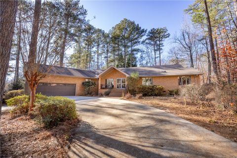 108 Hermitage Mooring Drive sold home in Stonehaven, Seneca, SC