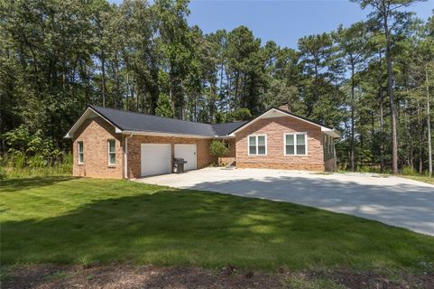 221 Circle Drive