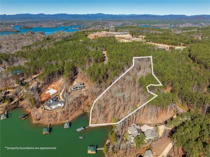205 Lake Breeze Trail