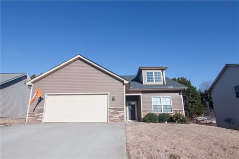 138 Shakleton Drive