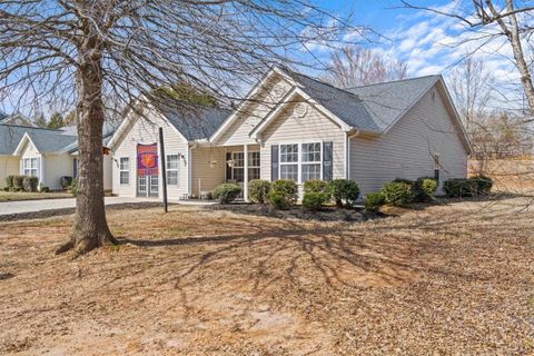 102 Shakleton Drive