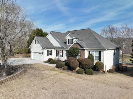 105 Edens Ridge Drive sold home in Edens Ridge, Six Mile, SC