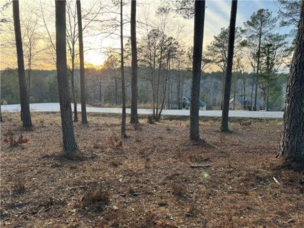 00 View West Drive