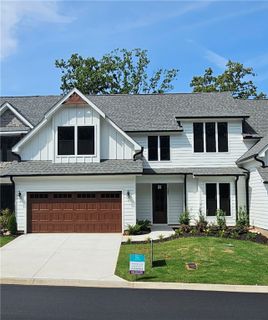 305 Breakwater Lane sold home in Landing At Clemson Marina, Seneca, SC