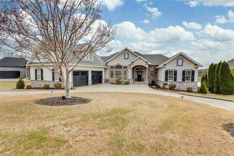 512 Dye Drive