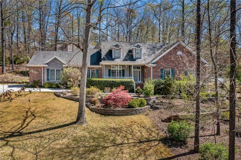 1819 Yorktown Drive sold home in Loran Pointe, Seneca, SC