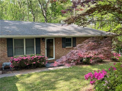 6012 Forest Drive sold home in Enchanted Hills, Seneca, SC