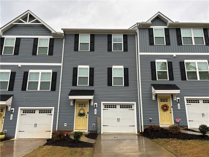 107 Watford Place