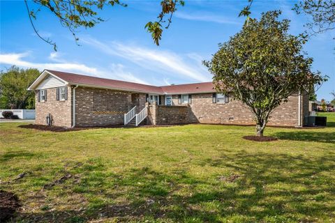 102 Greenmeadow Circle sold home in Greenbriar, Anderson, SC