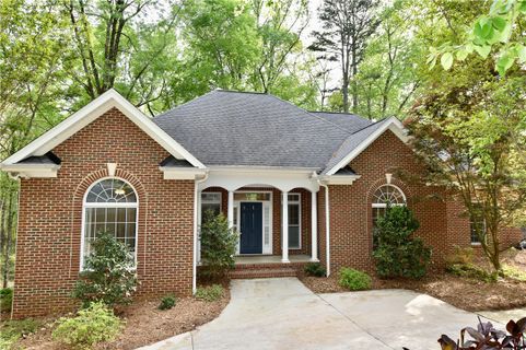 204 Catawbah Road sold home in Calhoun Forest, Clemson, SC