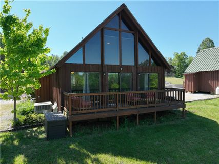1 Kitty Hawk Lane sold home in Harbor View Of Keowee, Six Mile, SC