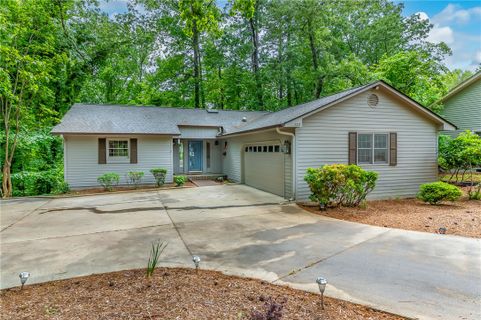202 Long Reach Drive