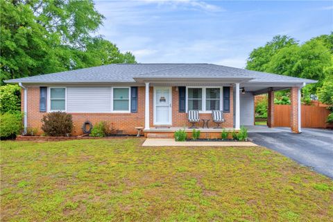 904 Andover Way