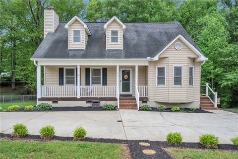 113 Emerald Court sold home in Lakewood Height, Liberty, SC