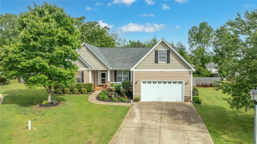 406 Eckley Court sold home in Woodlands at Walnut Cove, Greer, SC
