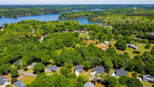 206 Lake Forest Circle sold home in Pritchard Creek, Anderson, SC