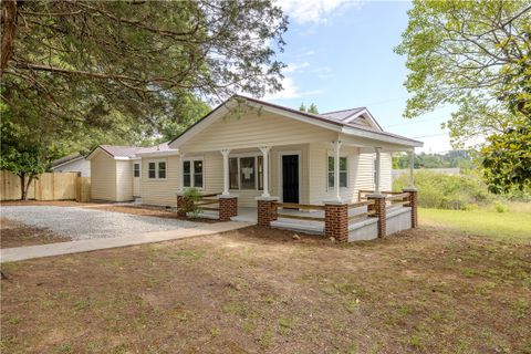 Previously sold for $255,000