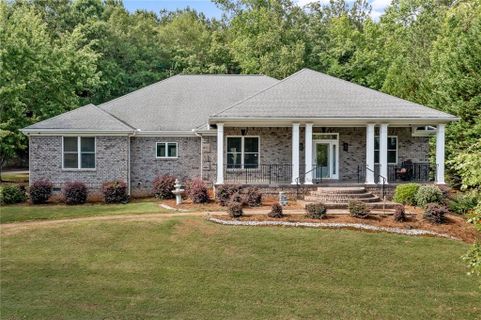 1109 Bay Drive sold home in Treasure Bay, Fair Play, SC