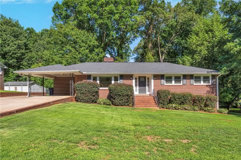132 Tanglewood Drive sold home in Woodland Height, Anderson, SC
