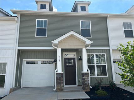 429 Bee Cove Way