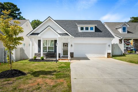 221 Magnolia Lane sold home in Magnolia Pointe, Pendleton, SC
