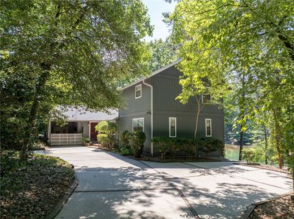 5 Windward Court
