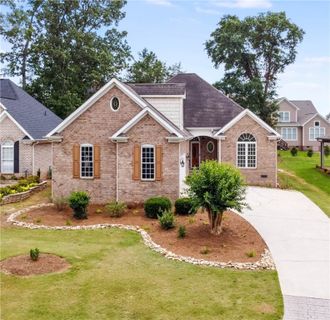 102 Courtyard Drive sold home in Brook Meadows, Anderson, SC