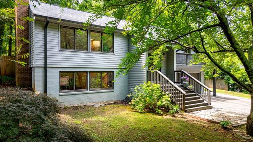 305 Lancelot Drive