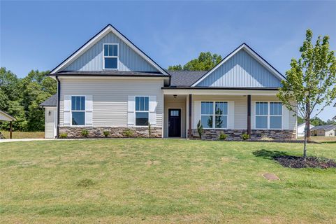 202 Legacy Lane