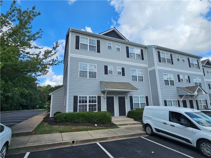 118 University Village Drive B