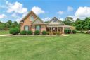 211 Vining Crossing sold home in Belton, SC