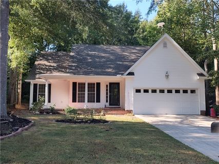 109 Montpelier Drive sold home in Heritage Oaks, Pendleton, SC