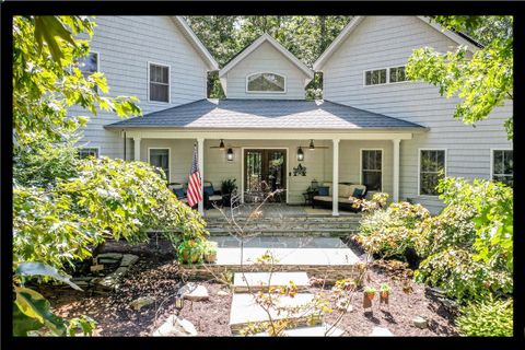 10 Halyard Way