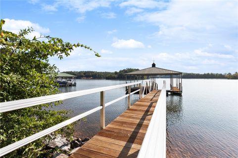 530 Magellan Drive sold home in Wellington Pointe, West Union, SC