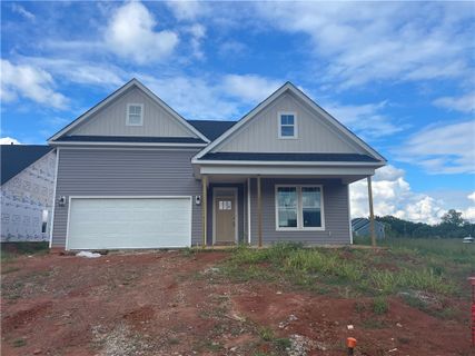 146 Ives Way