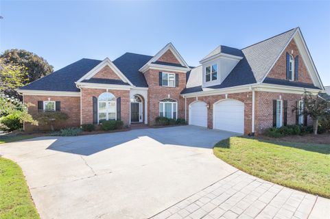 121 Parkside Drive