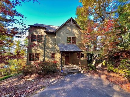 330 Cherokee Ridge Road sold home in Cherokee Lake, Tamassee, SC