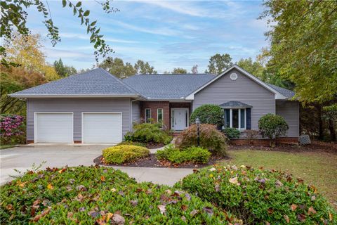 111 Cardinal Drive sold home in Normandy Shores, Seneca, SC