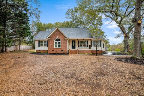 403 Lia Way