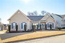 401 Walkingstick Way sold home in Simpsonville, SC