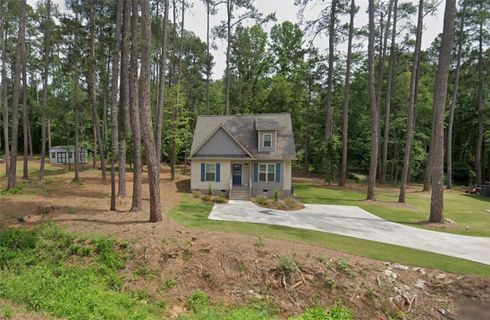 221 Singing Pines Road sold home in Singing Pines, Seneca, SC