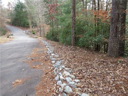 213 Falcon Crest Way active home in Rock At Jocassee, Pickens, SC