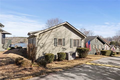 1230 Melton Road Cottage #53