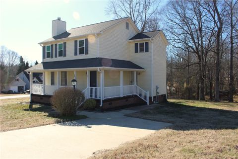 503 Hillandale Road sold home in Lakewood Height, Liberty, SC