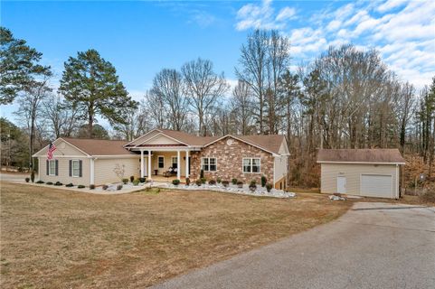 108 Indian Trail Road sold home in Indian Oaks, Seneca, SC