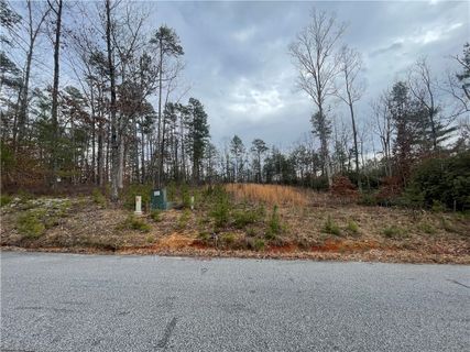 438 Falcon'S Lair West Drive sold home in Falcons Lair West, Walhalla, SC