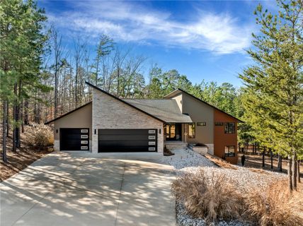 502 Shooting Star Way sold home in Moonlight Bay On Keowee, Seneca, SC