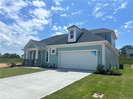 504 Grasshopper Court