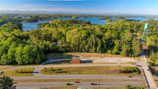 99 Northampton Road W/Hill Top Drive Acreage