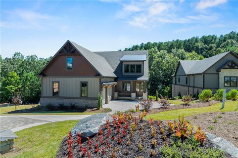 711 Hemlock Court